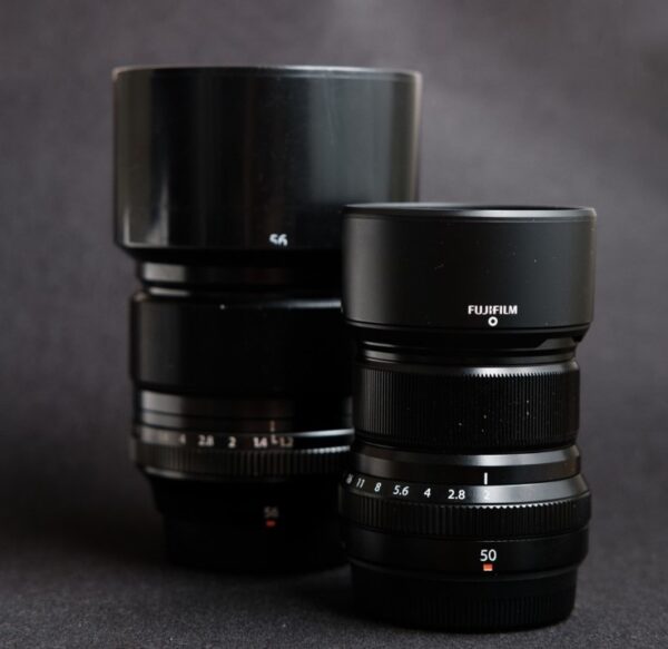 Thiết kế quang học của FUJIFILM XF 50mm f/2 R WR bao gồm 9 thấu kính chia thành 7 nhóm