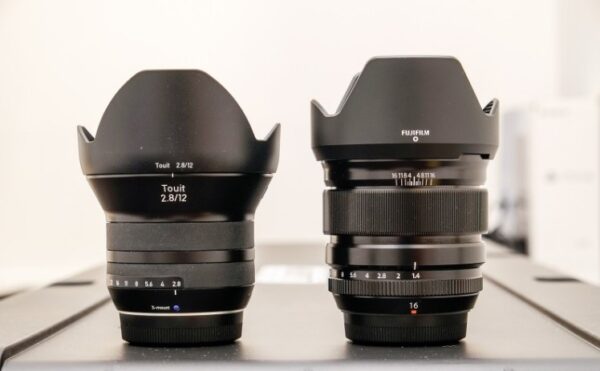 Ống kính Fujifilm XF 16mm f/1.4 R WR nổi bật với cấu trúc quang học tiên tiến