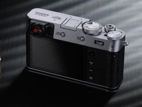 X100V mang lại trải nghiệm điều khiển trực quan