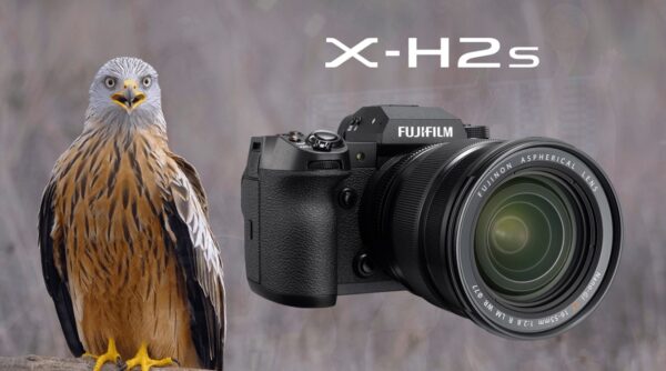Fujifilm X-H2S là một chiếc máy ảnh mirrorless thuộc dòng X-mount của Fujifilm