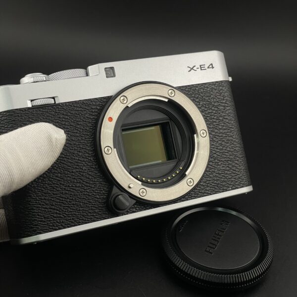 Máy ảnh Fujifilm X-E4 Cũ (2nd/Silver) + Lens XF 27mm F2.8 WR #4846 - Hình ảnh 3