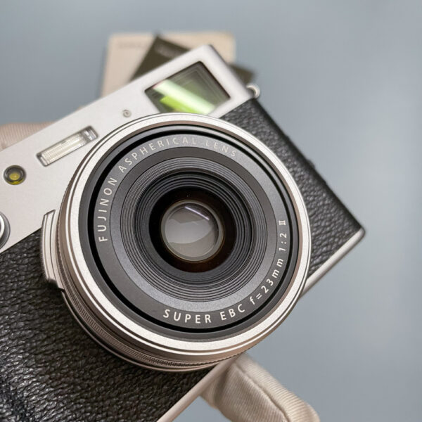 Máy ảnh Fujifilm X100V Cũ (2nd/silver) #1005 - Hình ảnh 2