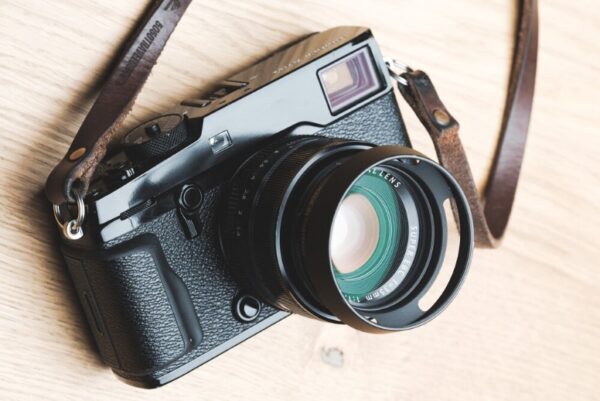 Fujifilm XF 35mm f/1.4 R là một trong những ống kính hàng đầu của Fujifilm
