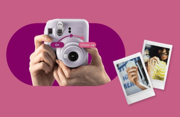 Một điểm nổi bật của Instax Mini 12 là khả năng chụp cận cảnh ấn tượng