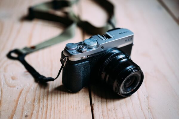 Máy ảnh mirrorless Fujifilm X-E3 sử dụng chip xử lý hình ảnh X-Processor Pro