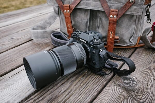Với khẩu độ tối đa f/2 của Fujifilm XF90mmF2 R LM WR