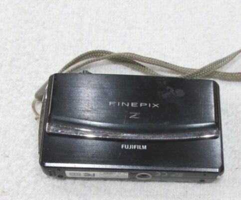 Một trong những cột mốc quan trọng trong hành trình kỹ thuật số của Fujifilm là sự phát triển của dòng FinePix