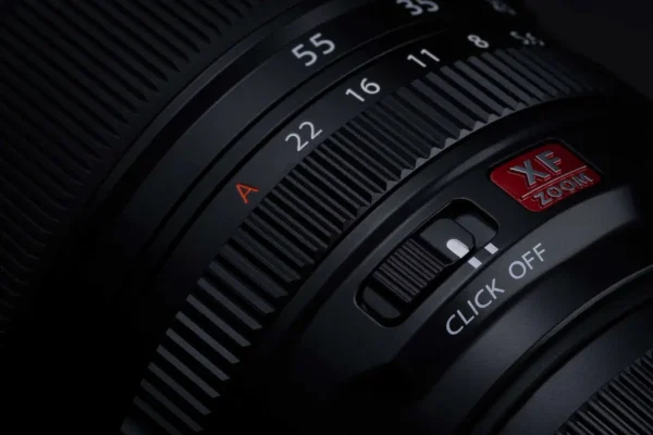 Ống kính XF 16-55mm f/2.8 R LM WR II được trang bị hệ thống lấy nét tự động