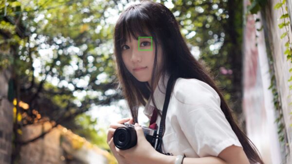 Được trang bị động cơ STM, TTArtisan 35mm f/1.8 mang lại khả năng lấy nét tự động nhanh và yên tĩnh