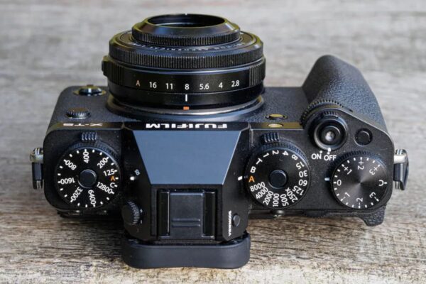 Ưu Điểm Và Nhược Điểm của Fuji XF27mm