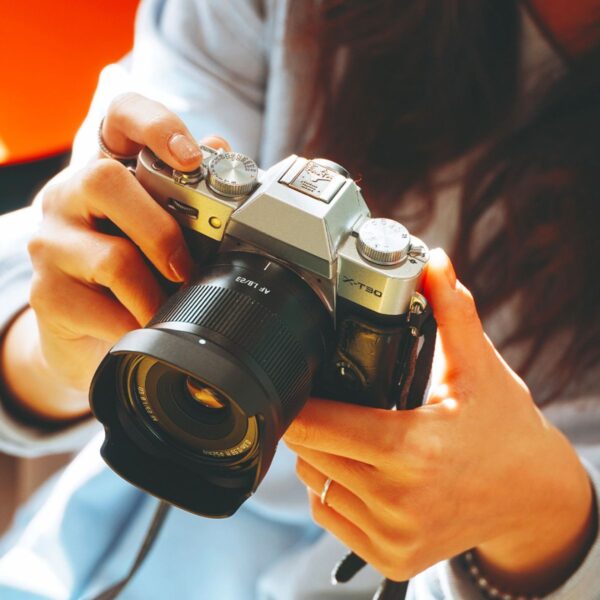 Ống kính TTArtisan 23mm f/1.8 for Fujifilm - Hình ảnh 2
