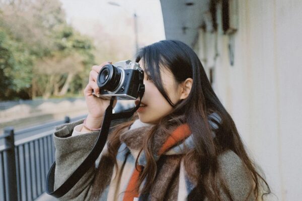 Ống kính TTArtisan 27mm f/2.8 không phải “tất cả trong một”