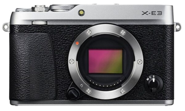 X-E3: Tái định hình bản sắc