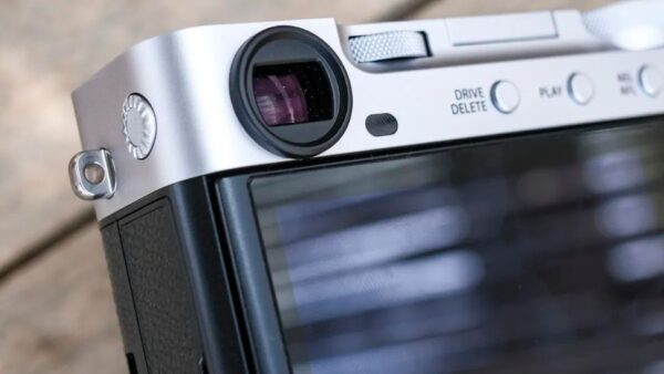 So sánh Fujifilm X-E5 và Fujifilm X100VI kính ngắm